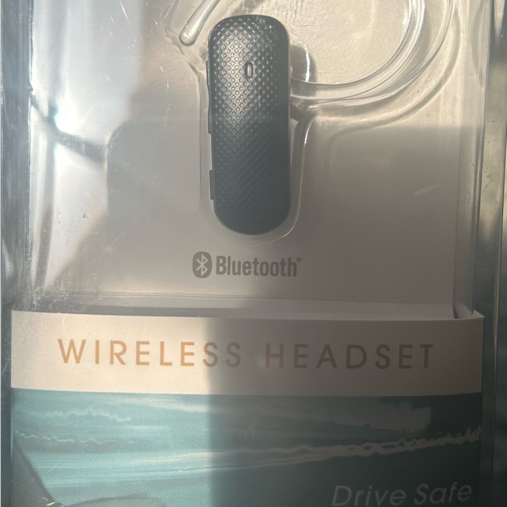 Stocking Stuffers, Black Wireless Bluetooth Headset Sleek Design Compact NEW